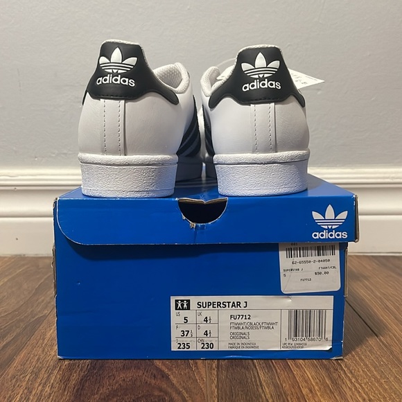 Superstar J - Picture 3 of 4